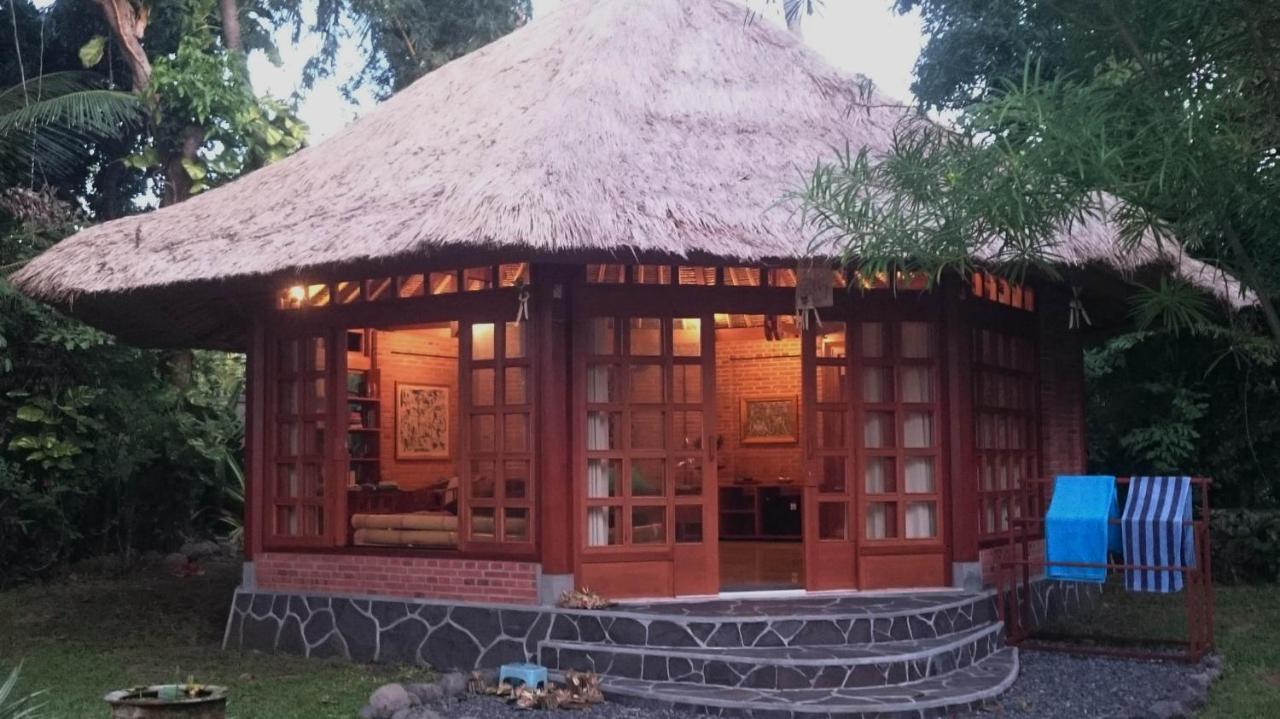 Ciliks Beach Garden Kubutambahan  Exterior foto